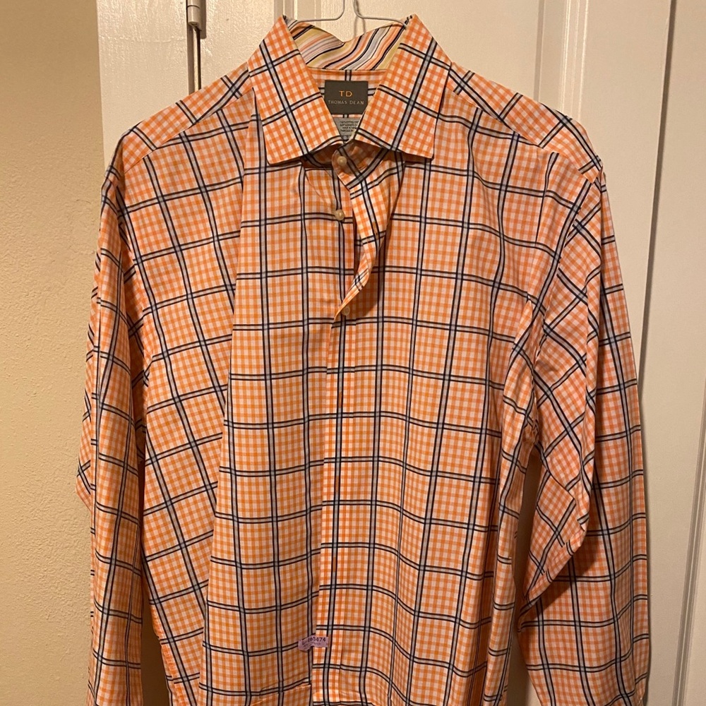 Men’s casual button down shirt